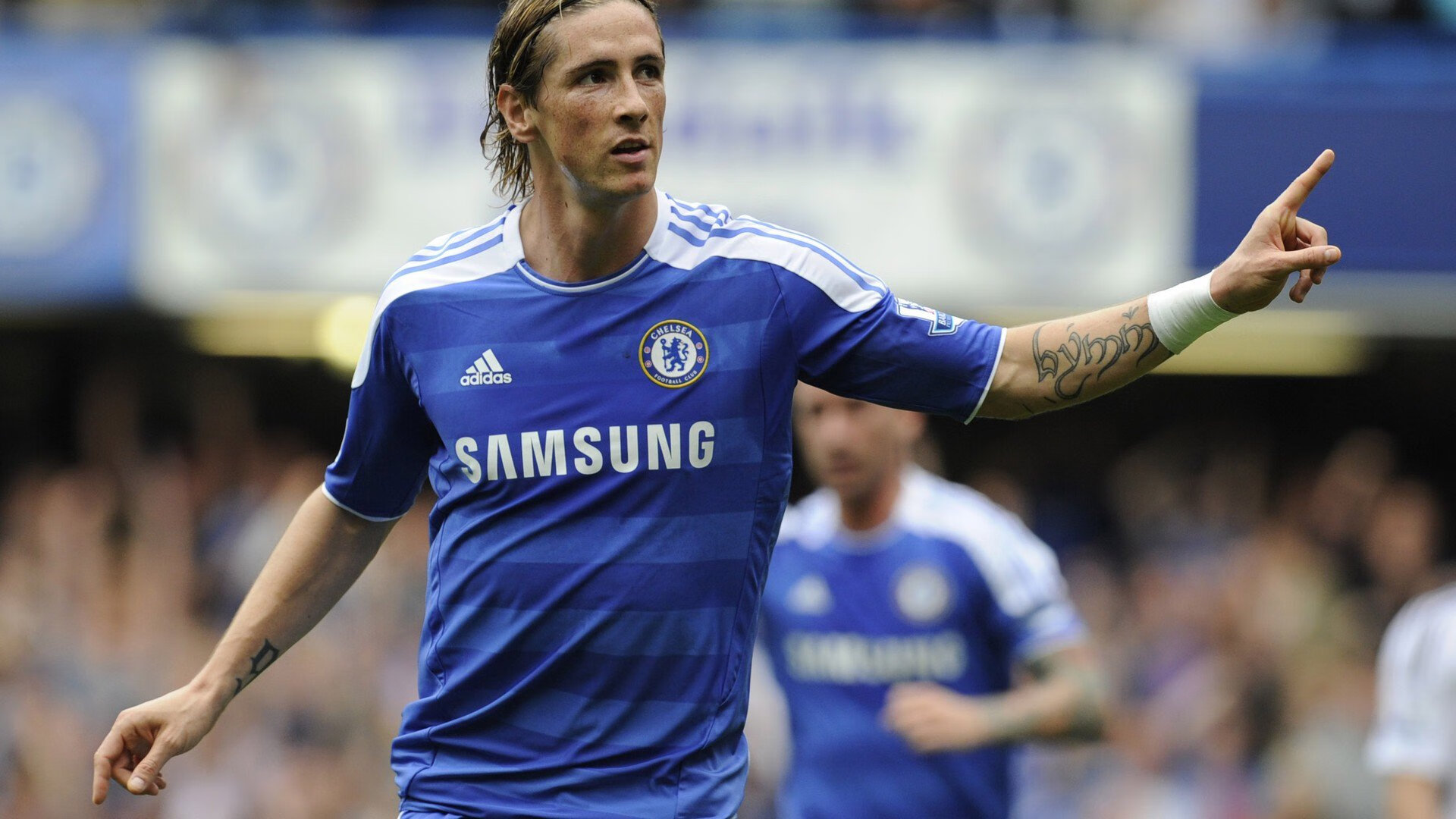 体操赛事展现高水平竞技